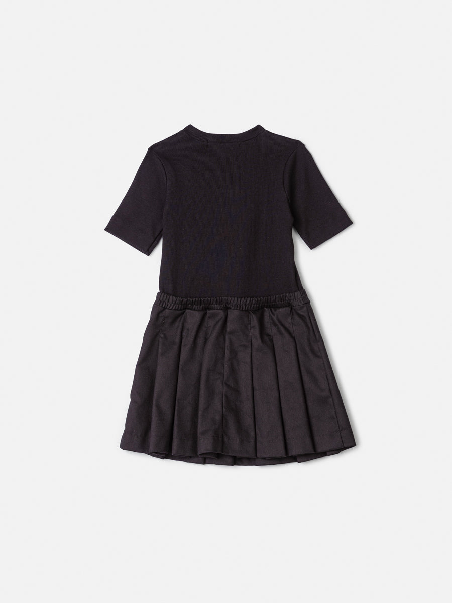 Vestido Canelado Com Bolsinha Preto Animê