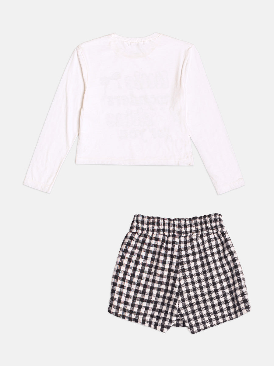Conjunto Blusa Manga Longa e Shorts Perola Momi