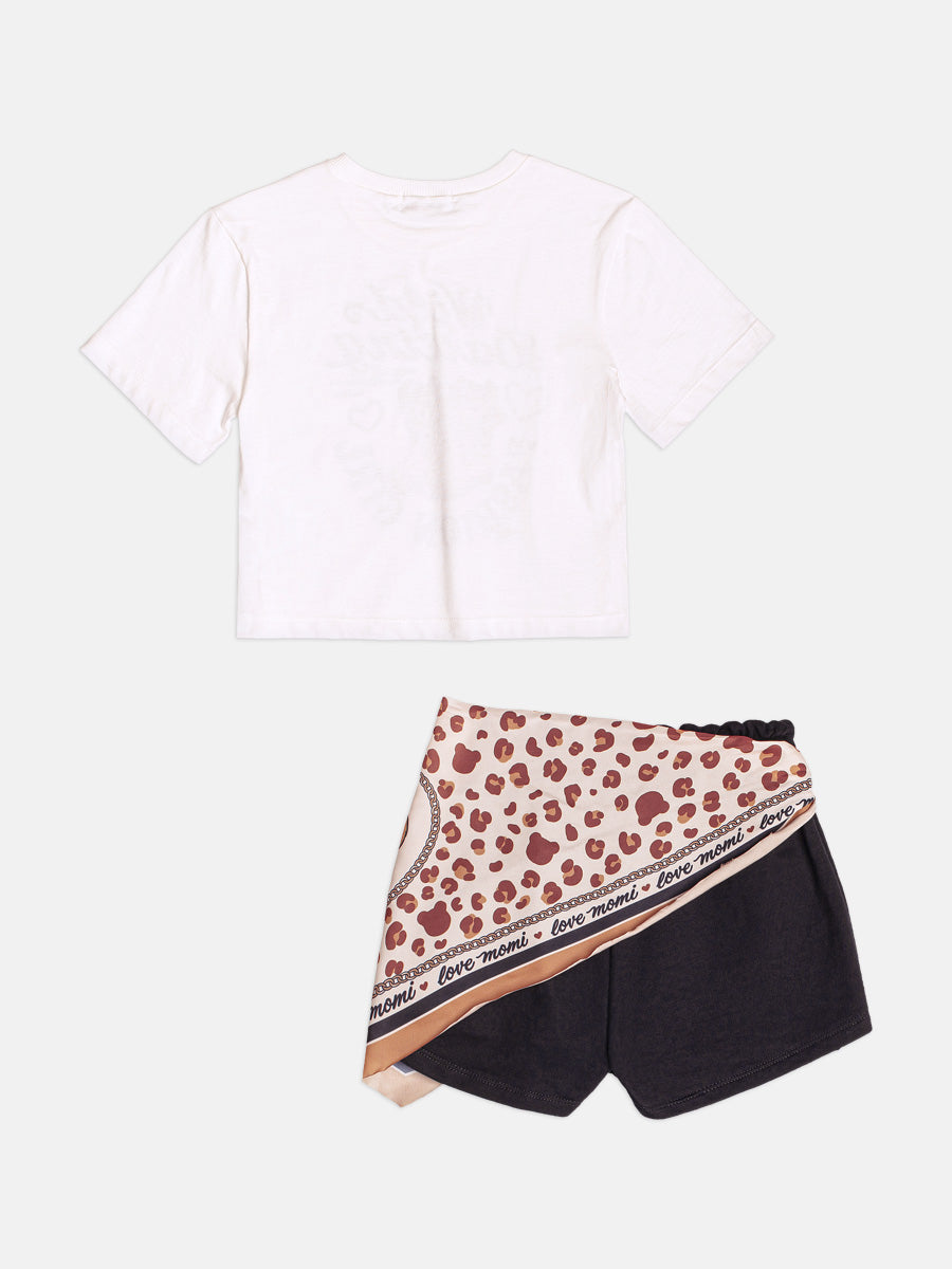 Conjunto Manga Curta Blusa e Shorts Perola Momi