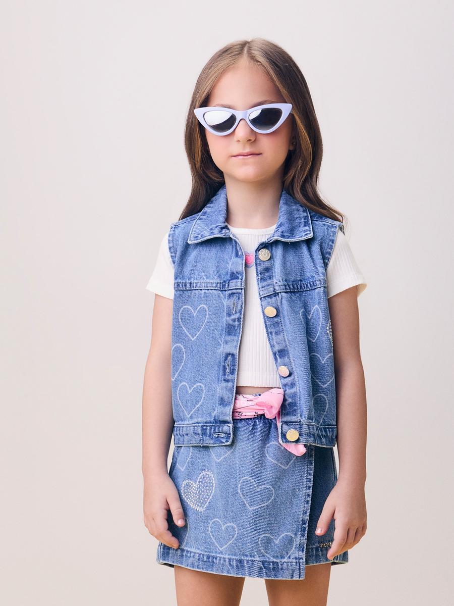 Colete Jeans Corações e Strass Momi