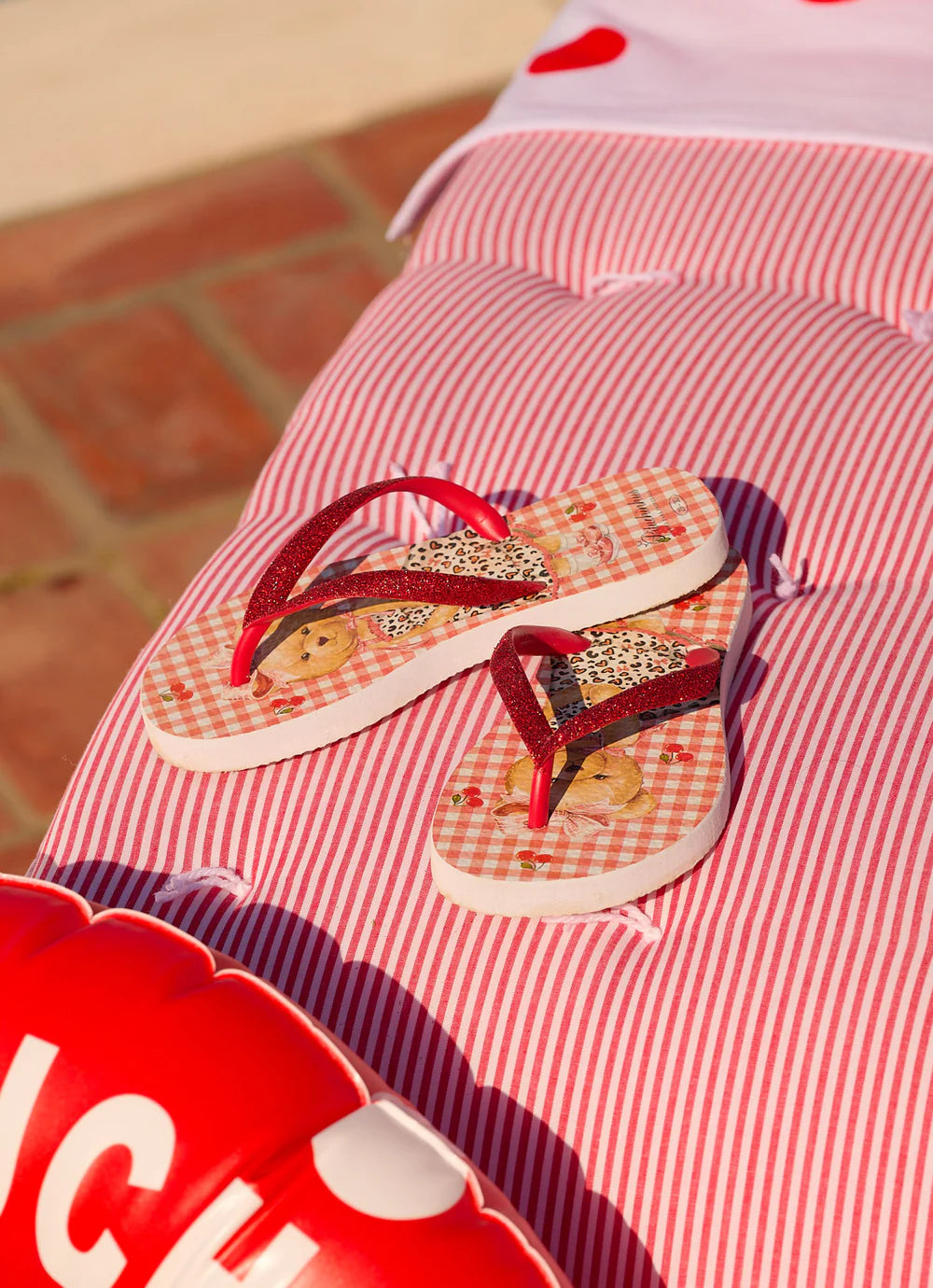 Chinelo Ursa Branco Resort Pituchinhus